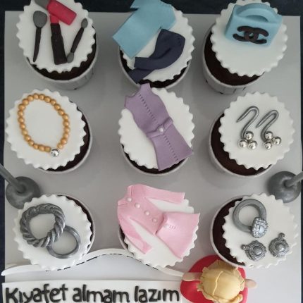 C 005 Kişiye Özel Cupcake