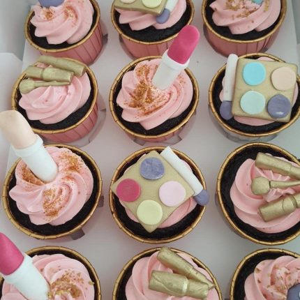 C 013 Makyaj Temalı Cupcake