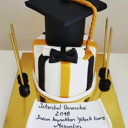 T 002 Mezuniyet Pastası